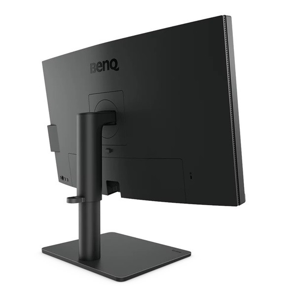 Benq monitor 27" - pd2706u (ips, 16:9, 3840x2160, 5ms, 350cd/m2, hdmi, dp, mdp, usb-c, speaker, pivot, mag.áll., Vesa)
