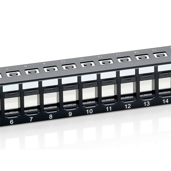 Equip keystone patch panel - 769124 (24 port, cat6, 1u, árnyékolatlan, fekete)
