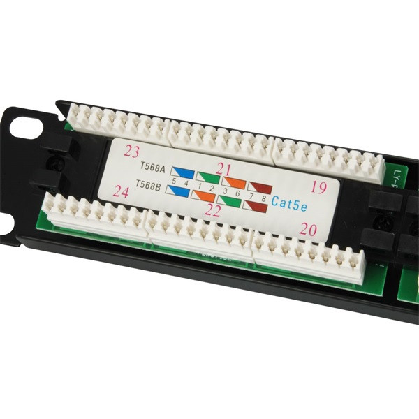 Equip patch panel - 235325 (24 port, cat5e, 1u, árnyékolatlan, fekete)