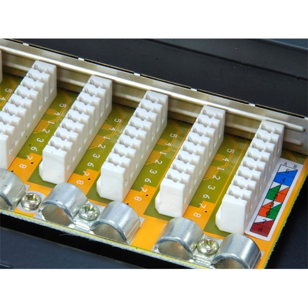 Equip patch panel - 326417 (16 port, cat6, 1u, árnyékolt, fekete)