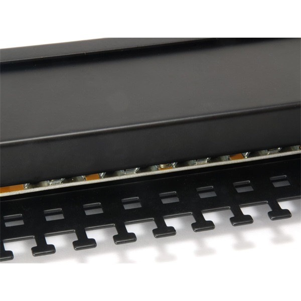 Equip patch panel - 326425 (24 port, cat6, 1u, árnyékolt, fekete)