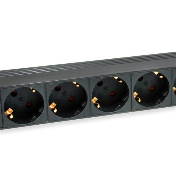 Equip hálózati elosztó - 333282 (schuko, 9 schuko, rack 1u, 1,8m kábel, fekete)
